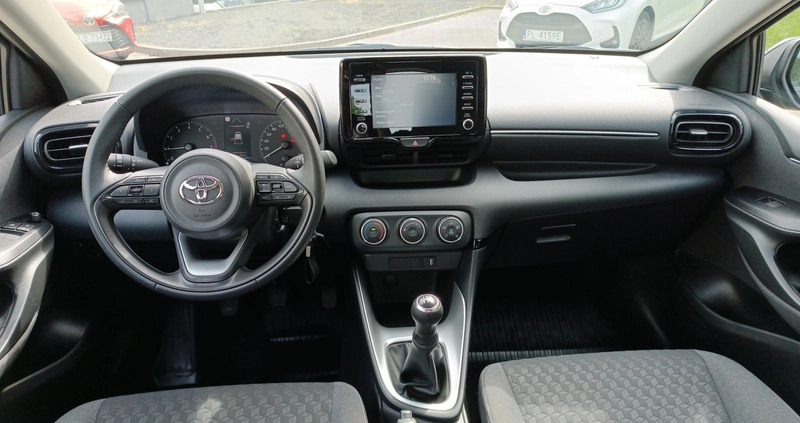 Toyota Yaris cena 75900 przebieg: 4584, rok produkcji 2023 z Szczawnica małe 211